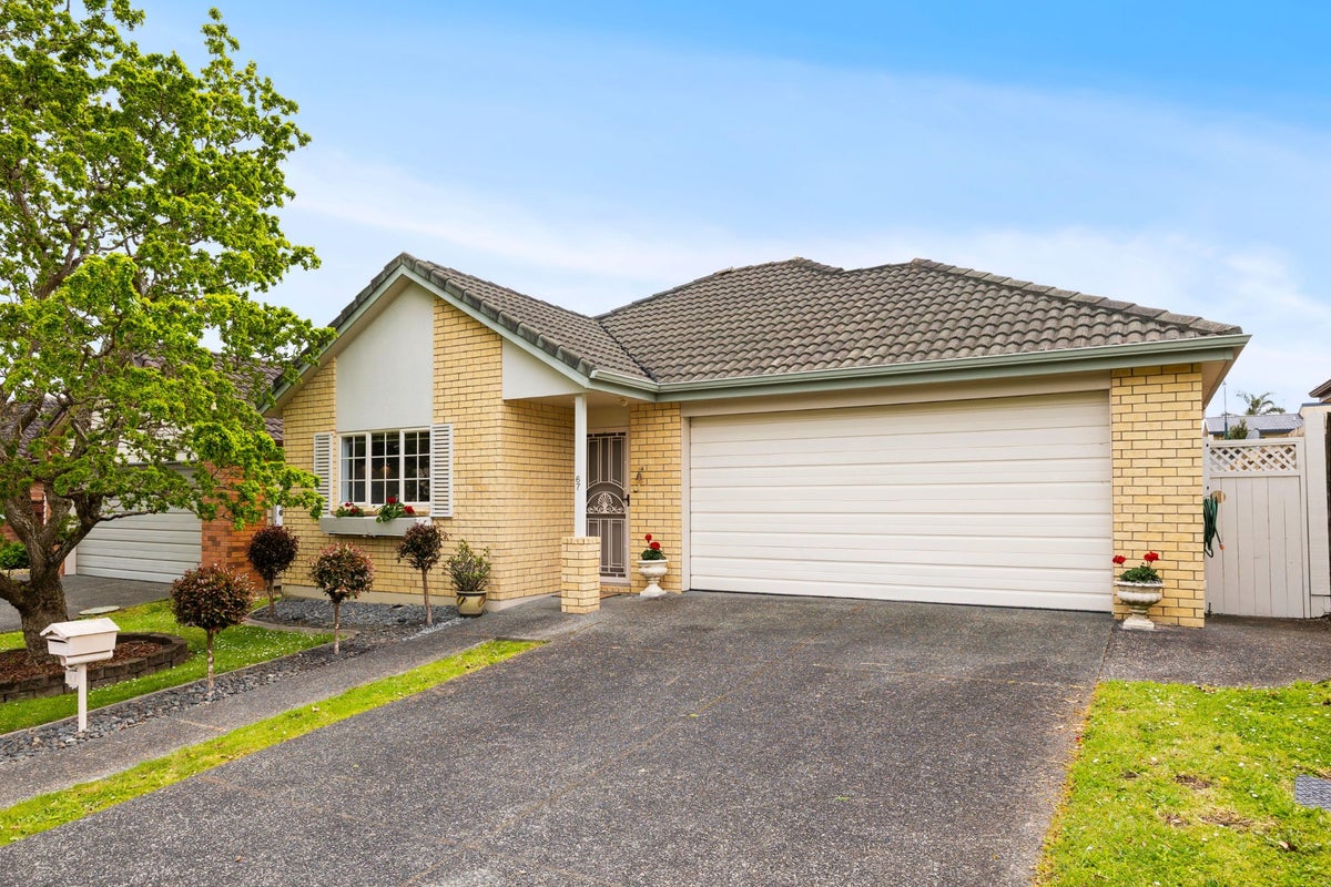 67 Espalier Drive, Henderson, Auckland - Carousel 32