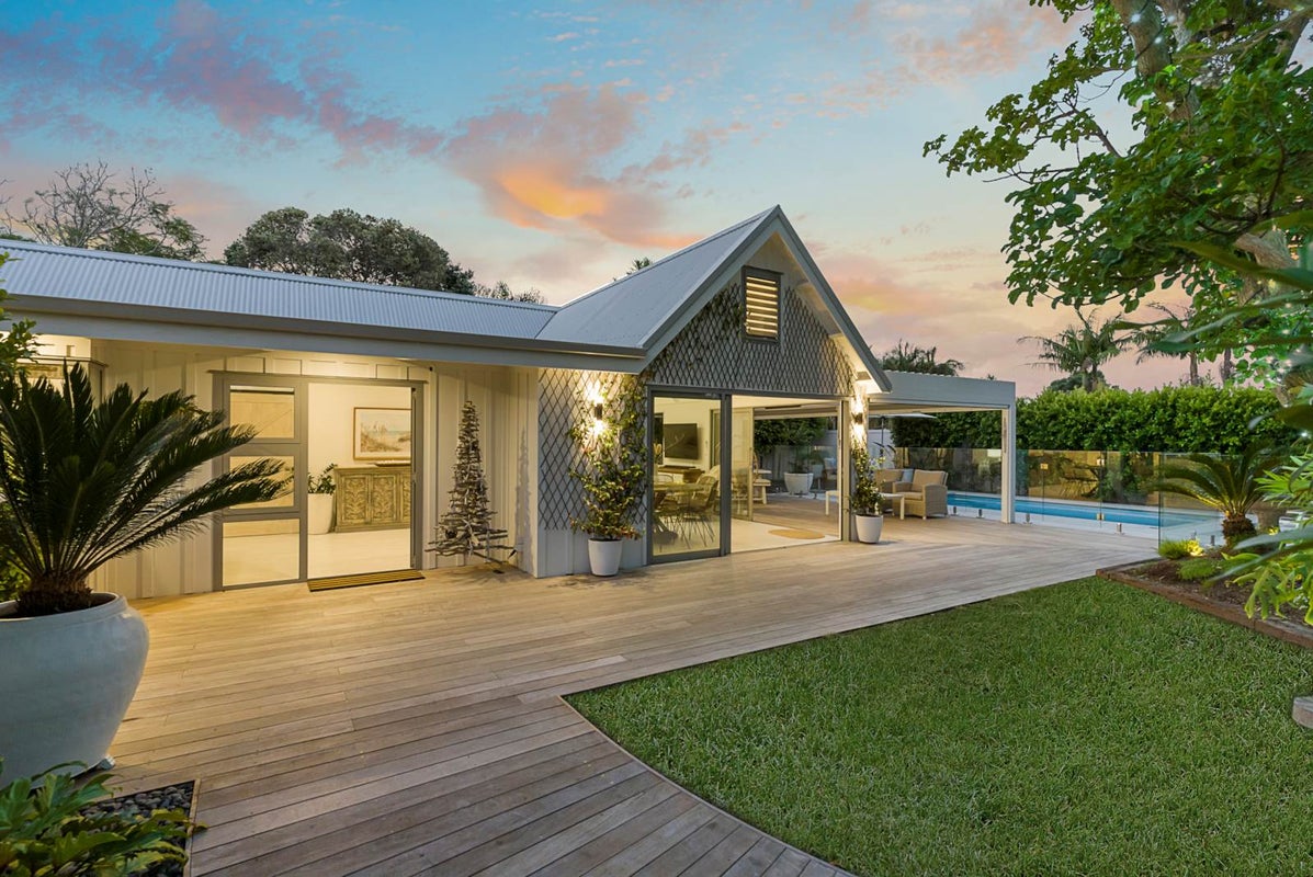 128 The Circle, Manly, Whangaparaoa - Carousel 1