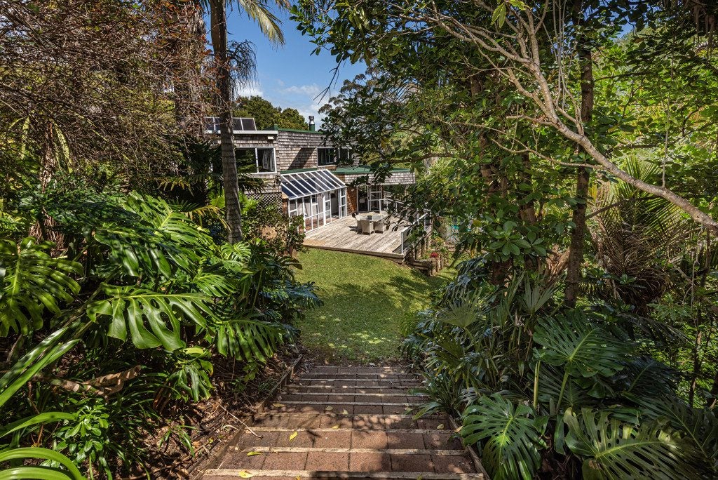 2 St Marys Place, Onerahi, Whangarei - Carousel 1