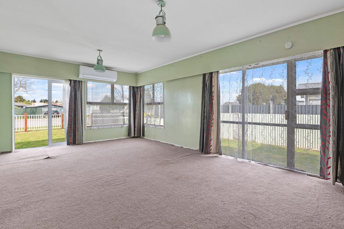 18 Cherrywood Place, Western Heights, Rotorua - Carousel 2