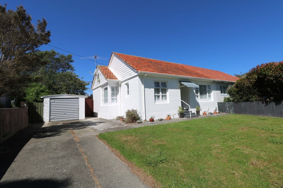 27 Mitchell Street, Epuni, Lower Hutt - Carousel 1