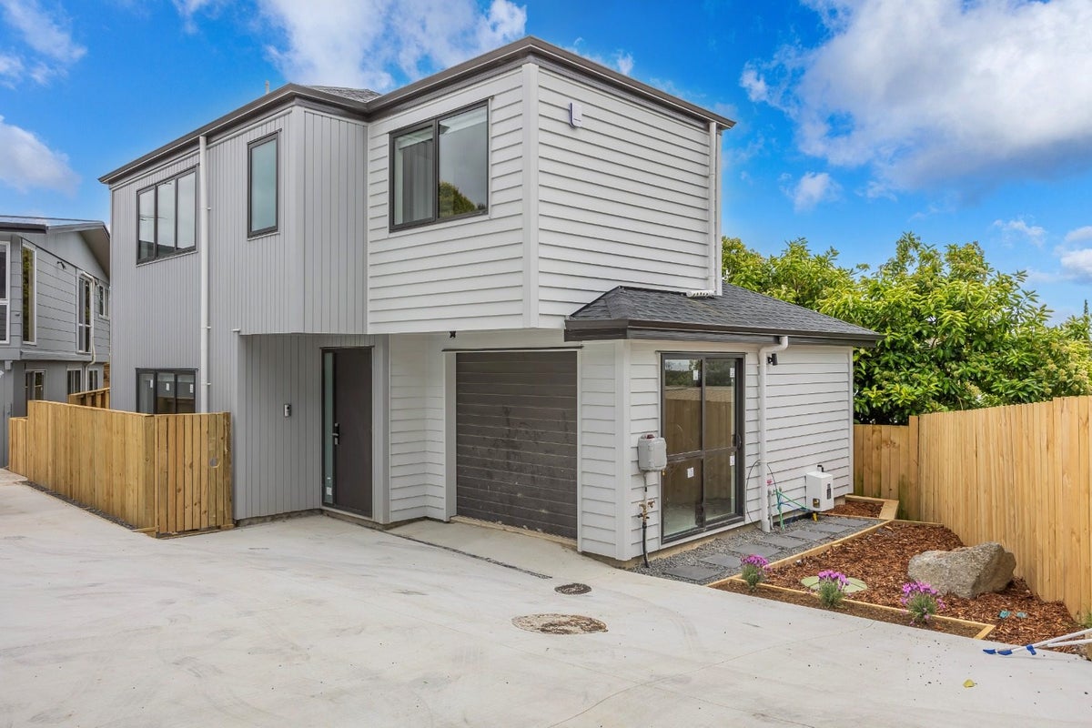 3B Nor'East Drive, Northcross, Auckland - Carousel 1