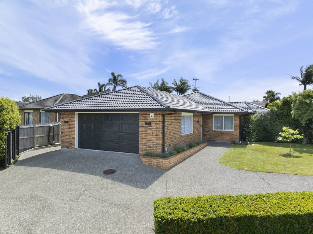 49 Lothian Brae, Wattle Downs, Auckland - Carousel 2