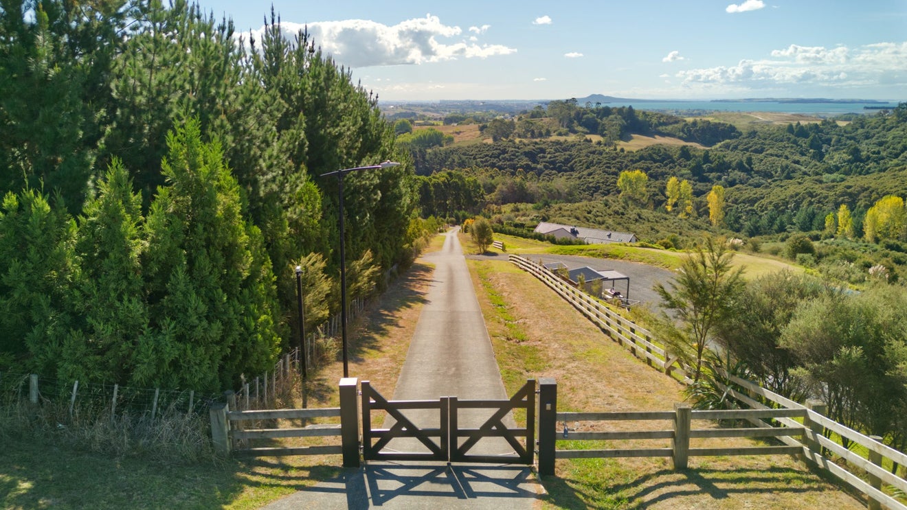 4 Solway Road, WHITFORD, Whitford - Carousel 1