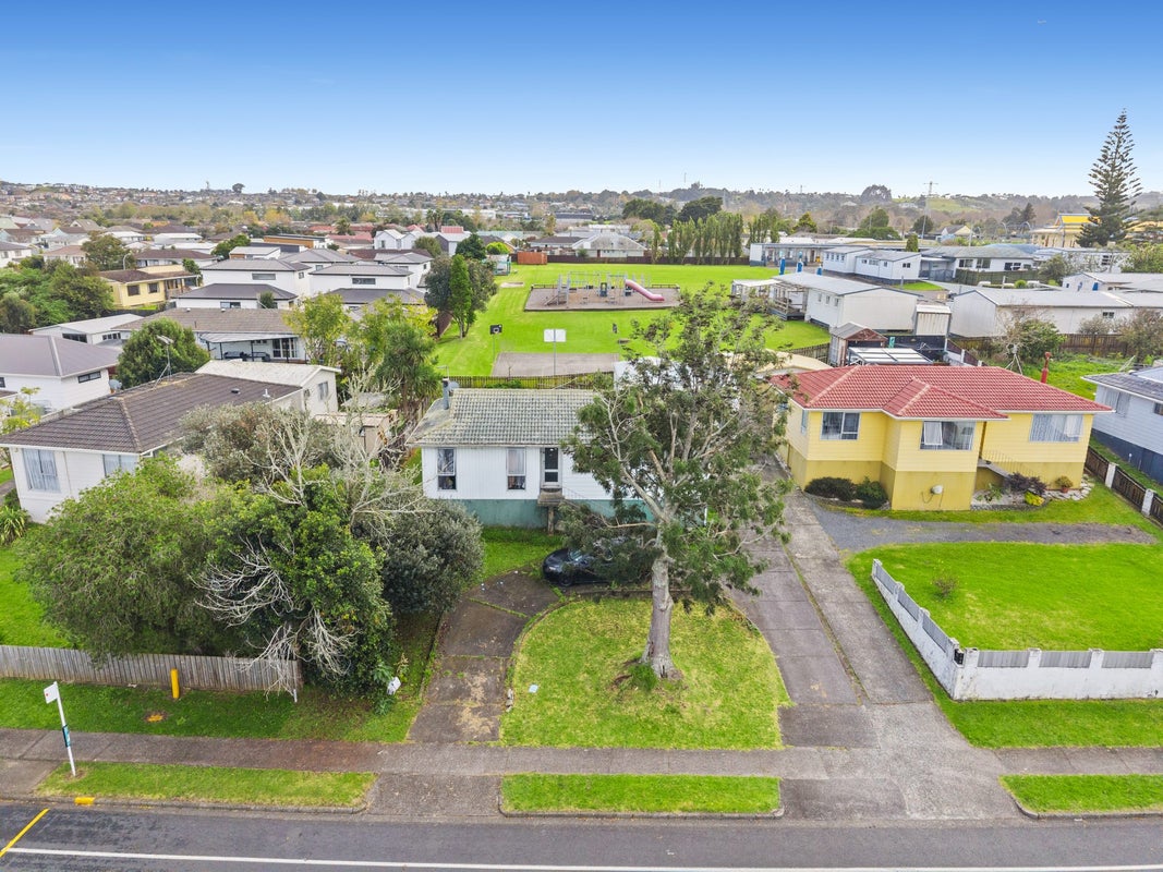 104 Hyperion Drive, Randwick Park, Auckland - Carousel 2