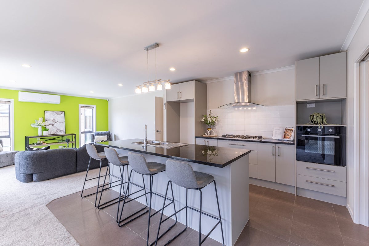 8 Piwakawaka Court, Rototuna North, Hamilton - Carousel 2
