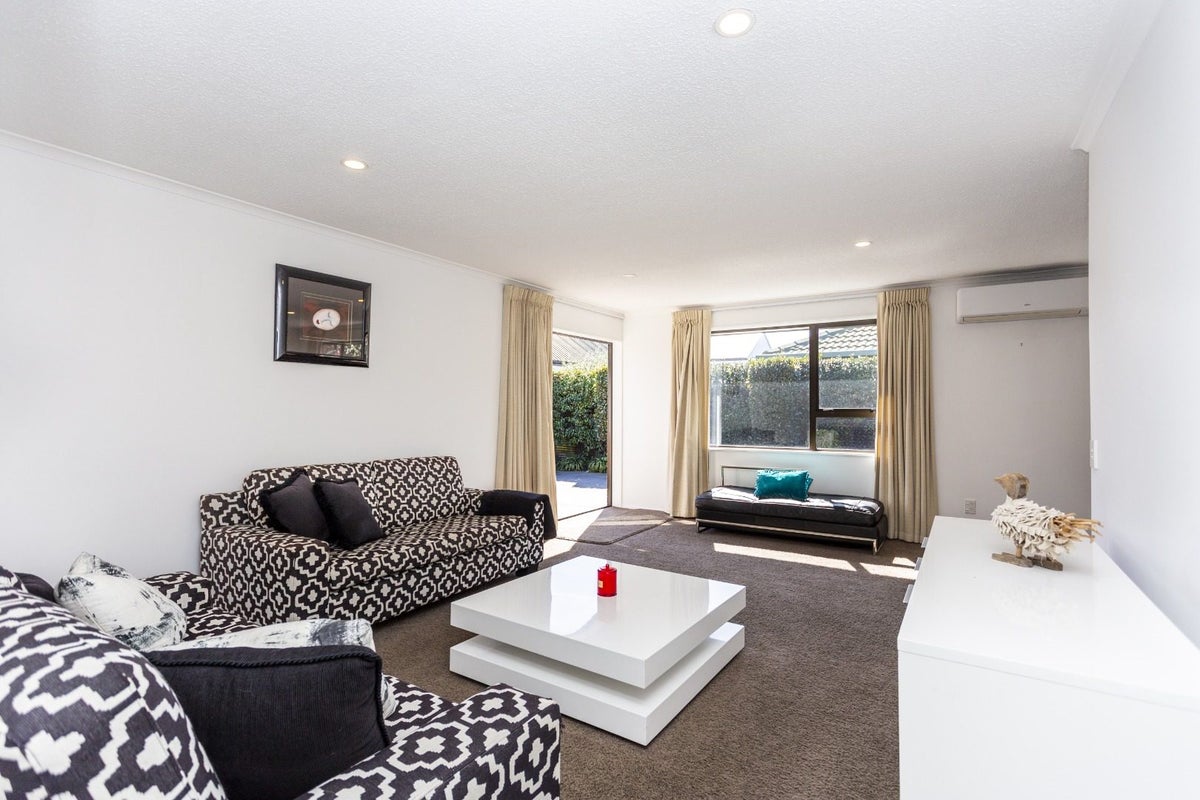 1/31A Lansbury Avenue, Strowan, Christchurch - Carousel 2