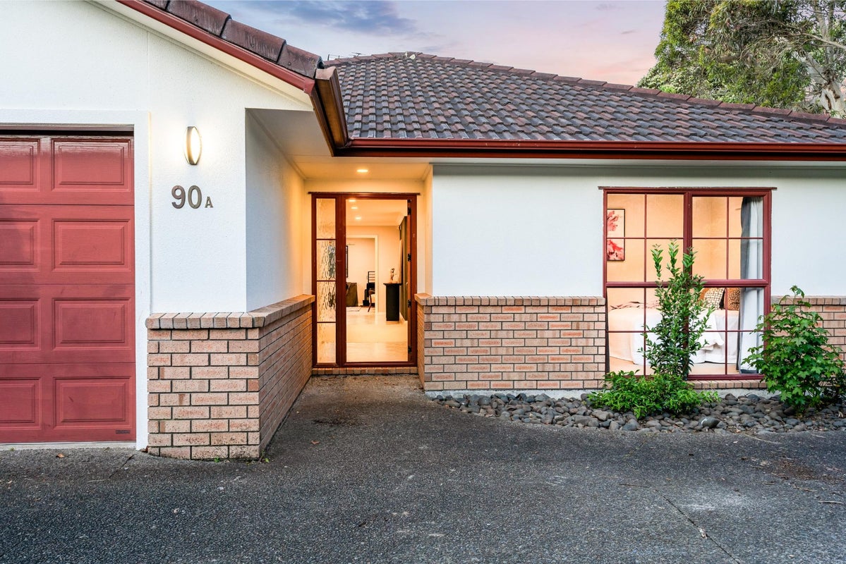 90A Colwill Road, Massey, Auckland - Carousel 1