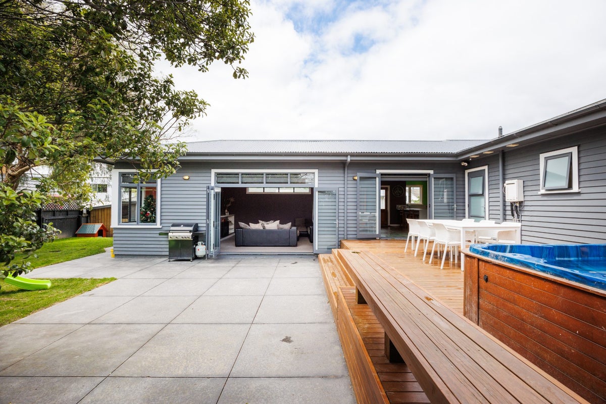 107 Fitzroy Street, Terrace End, Palmerston North - Carousel 2