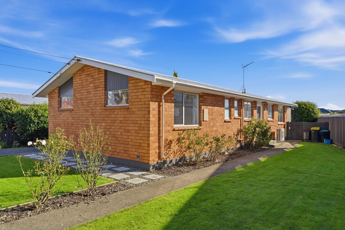 33 Severn Street, Mosgiel, Mosgiel - Carousel 1