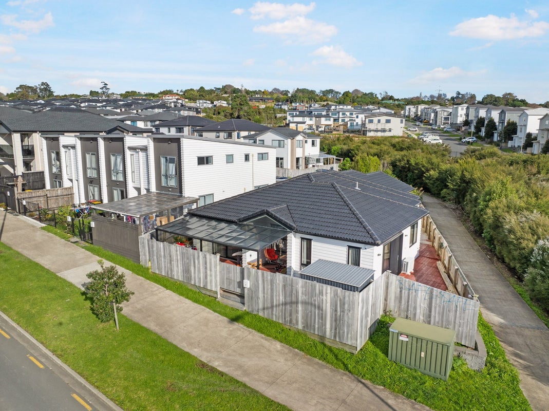 81 Thomas Road, Flat Bush, Auckland - Carousel 1