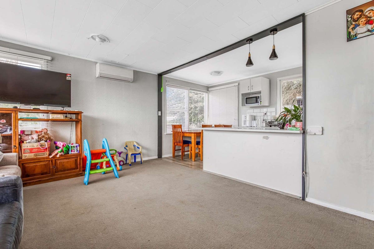 72 Mallard Drive, Selwyn Heights, Rotorua - Carousel 2