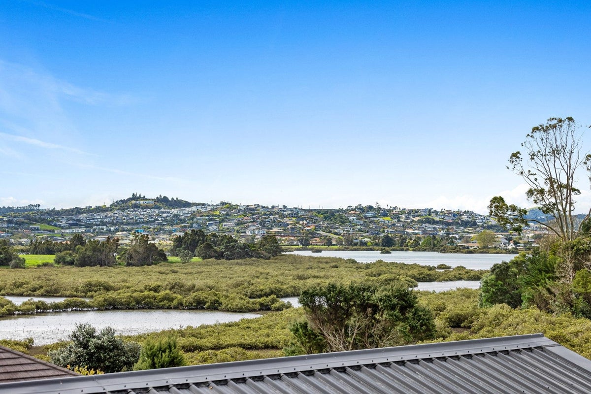 19 Odlin Lane, Red Beach, Whangaparaoa - Carousel 2