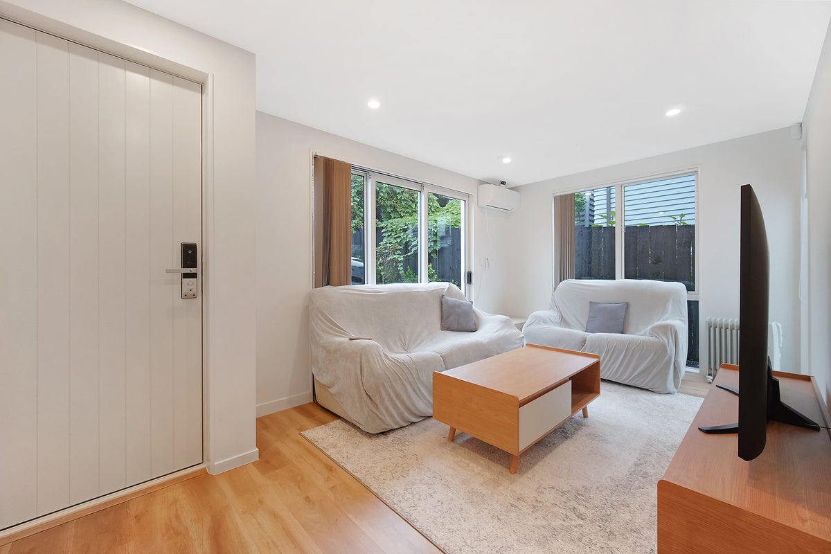 33A Riverhills Avenue, Pakuranga Heights, Auckland - Carousel 2