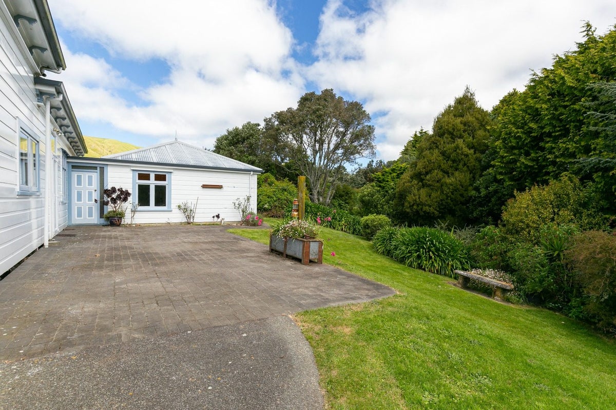 739 Ohariu Valley Road, Ohariu, Wellington - Carousel 24