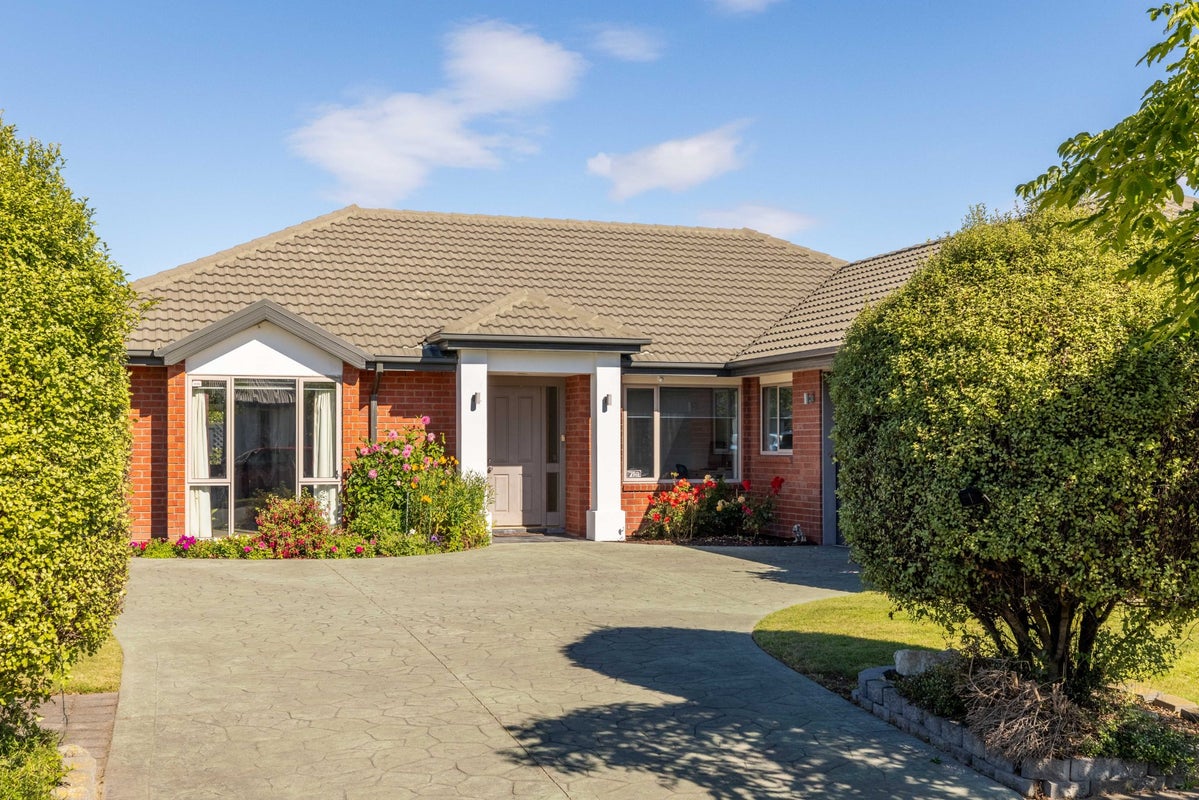 6 Bering Street, Northwood, Christchurch - Carousel 24