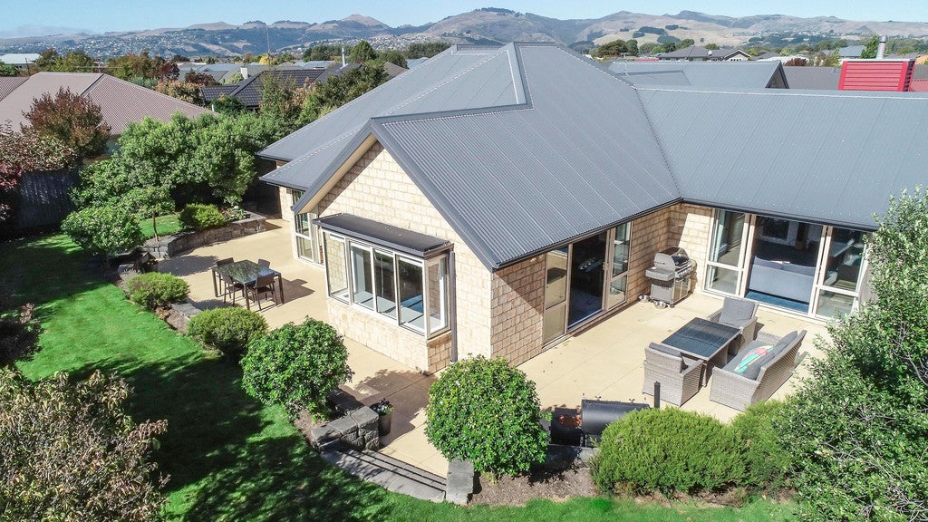8 Matthew Place, Aidanfield, Christchurch - Carousel 2