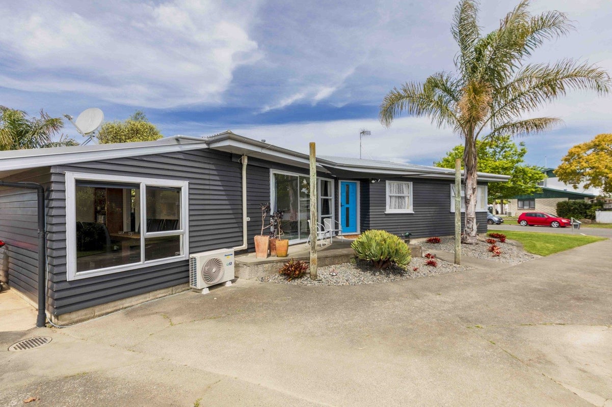 11 Otatara Road, Taradale, Napier - Carousel 1