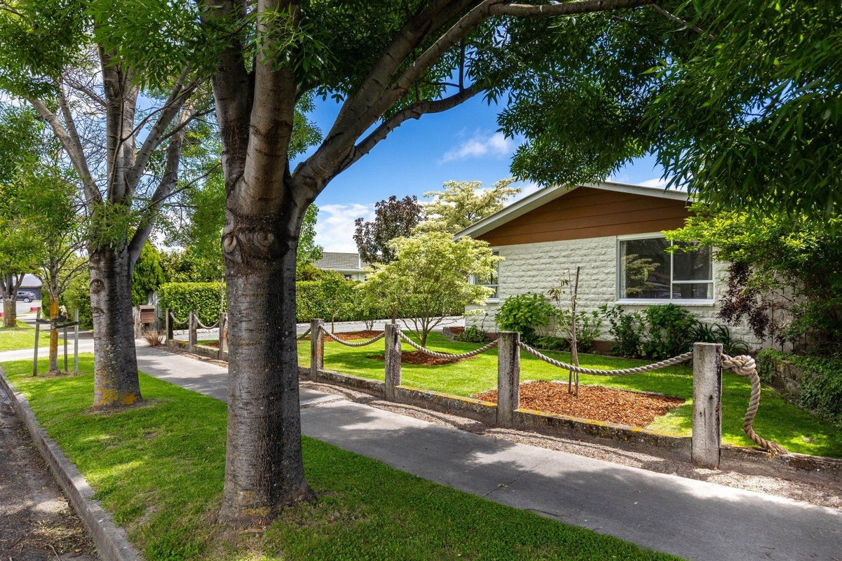 5 Owen Place, Springlands, Blenheim - Carousel 2