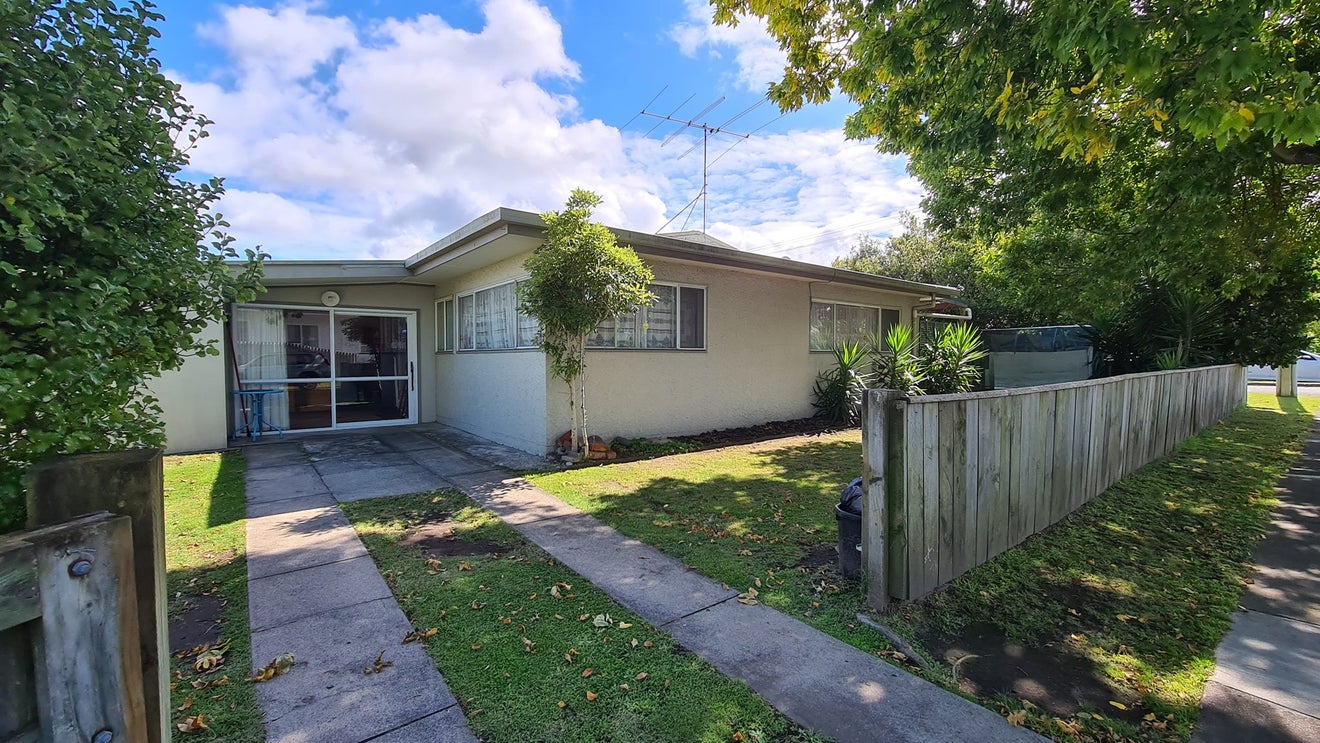 156 Stout Street, Mangapapa, Gisborne - Carousel 17