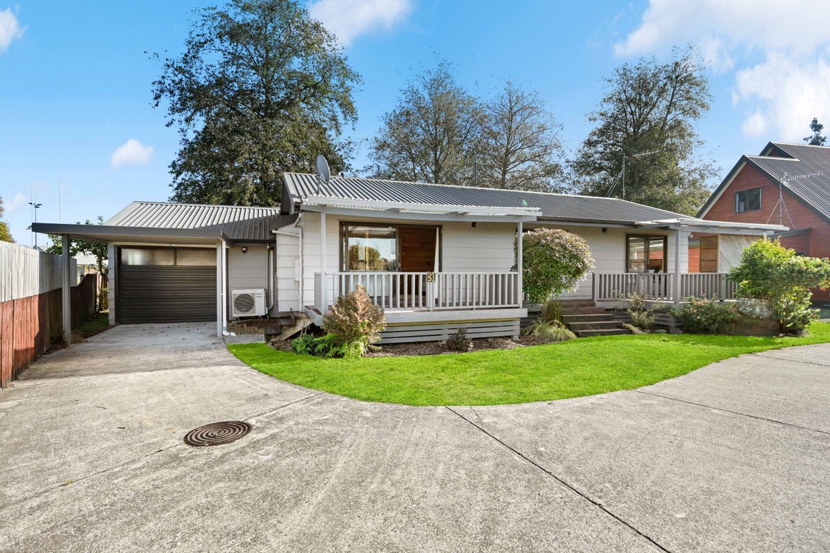31 Halyard Close, Flagstaff, Hamilton - Carousel 1