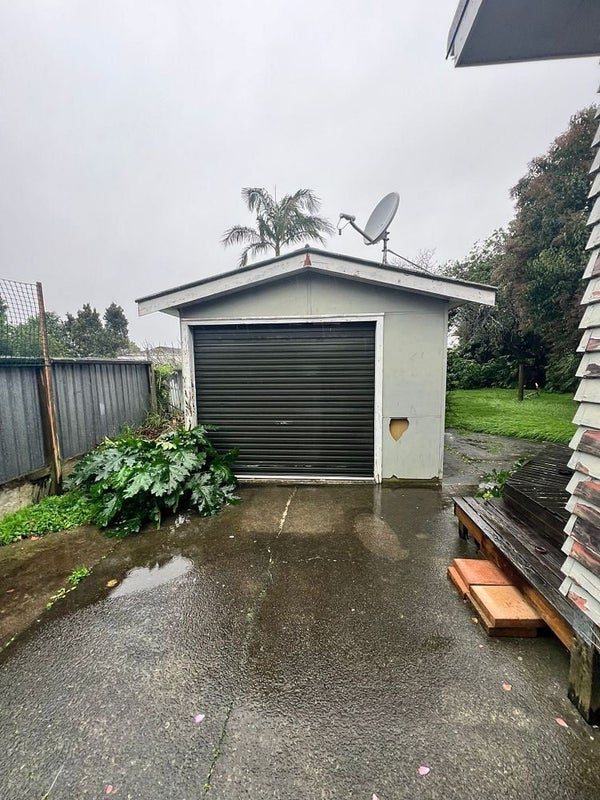 20 Evans Road, Weymouth, Auckland - Carousel 2