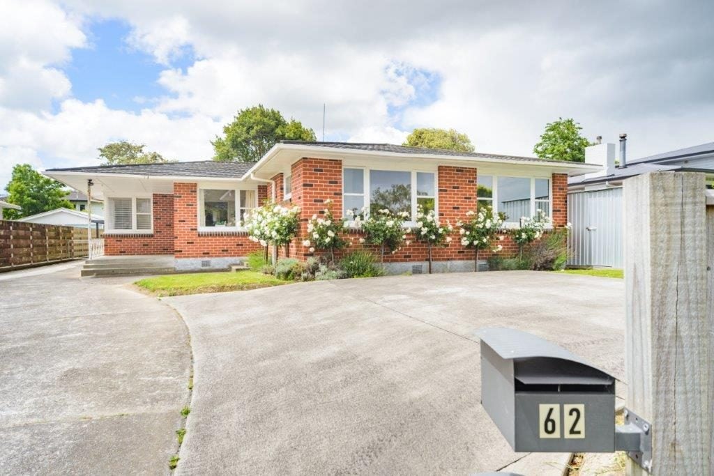 62 Newcastle Street, Hokowhitu, Palmerston North - Carousel 2