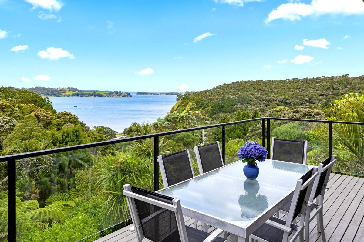 7 Opahi Bay Road, Mahurangi West, Warkworth - Carousel 1