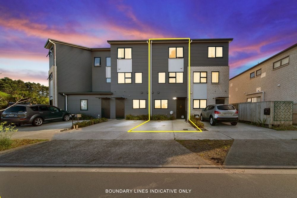 6 Tuaiwi Street, Manukau, Auckland - Carousel 1