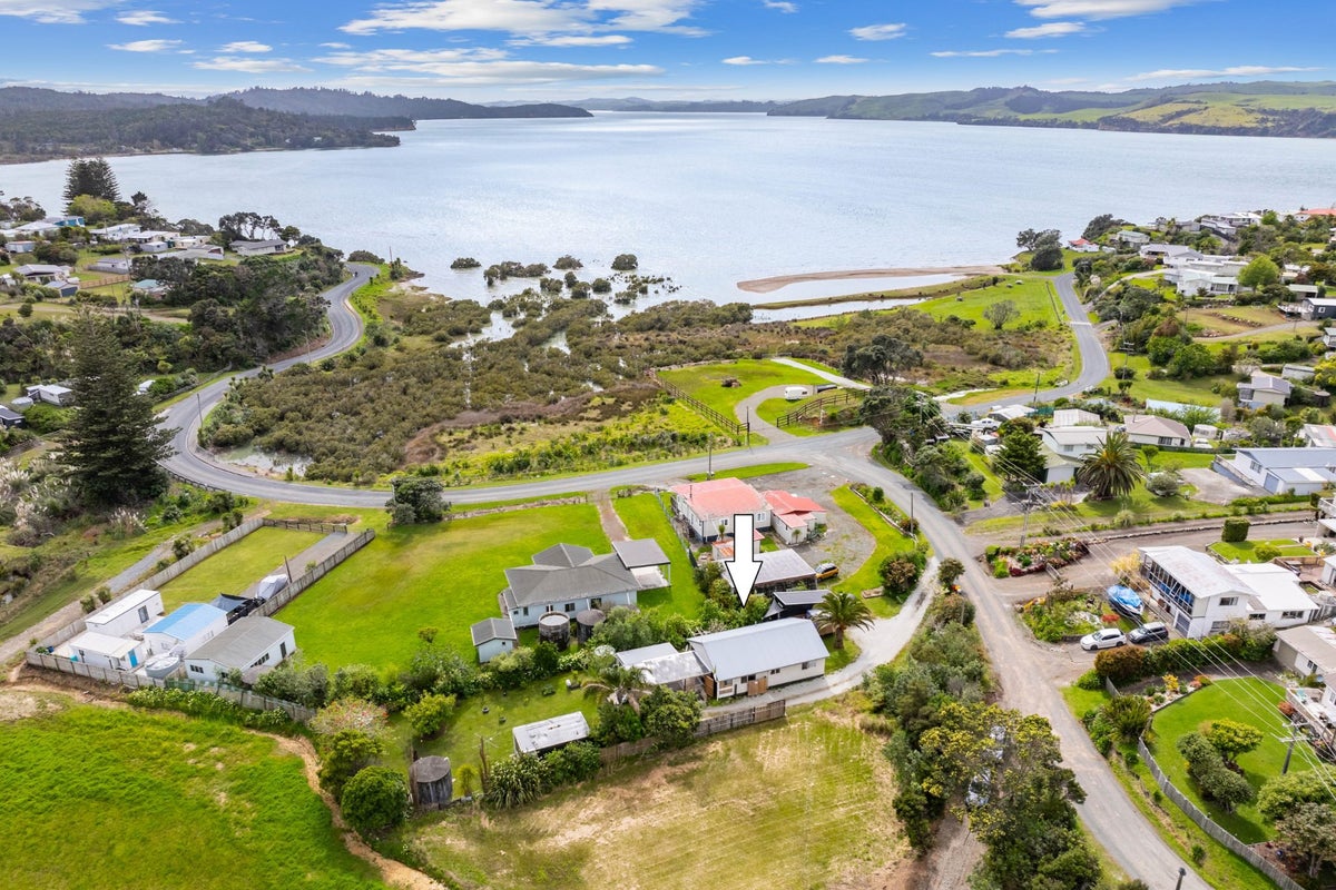 6 Sandy Beach Road, Tinopai - Carousel 2