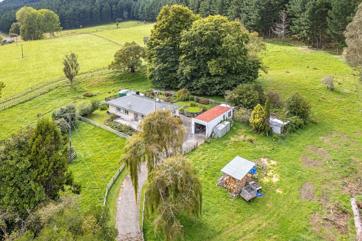 164 Creek Road, Mangamahu, Whanganui - Carousel 1