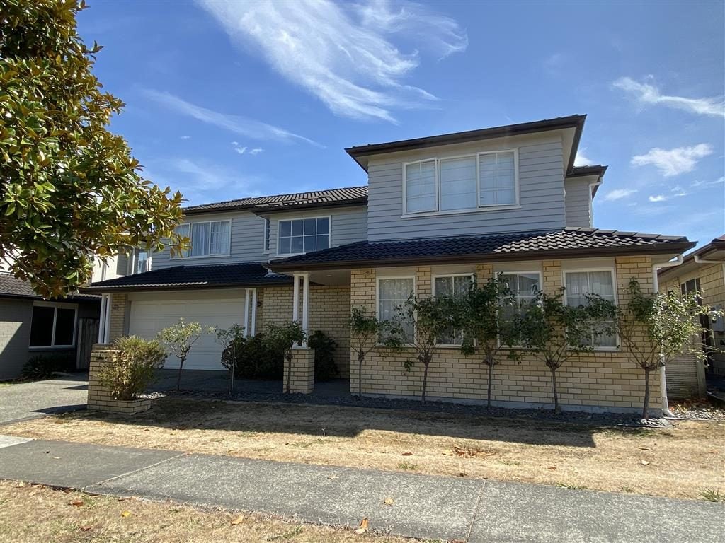 72 Baverstock Road, Flat Bush, Auckland - Carousel 1