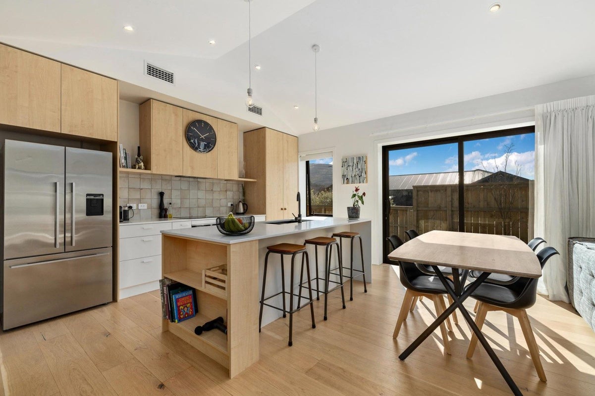 101 Muster Road, Jacks Point, Queenstown - Carousel 1