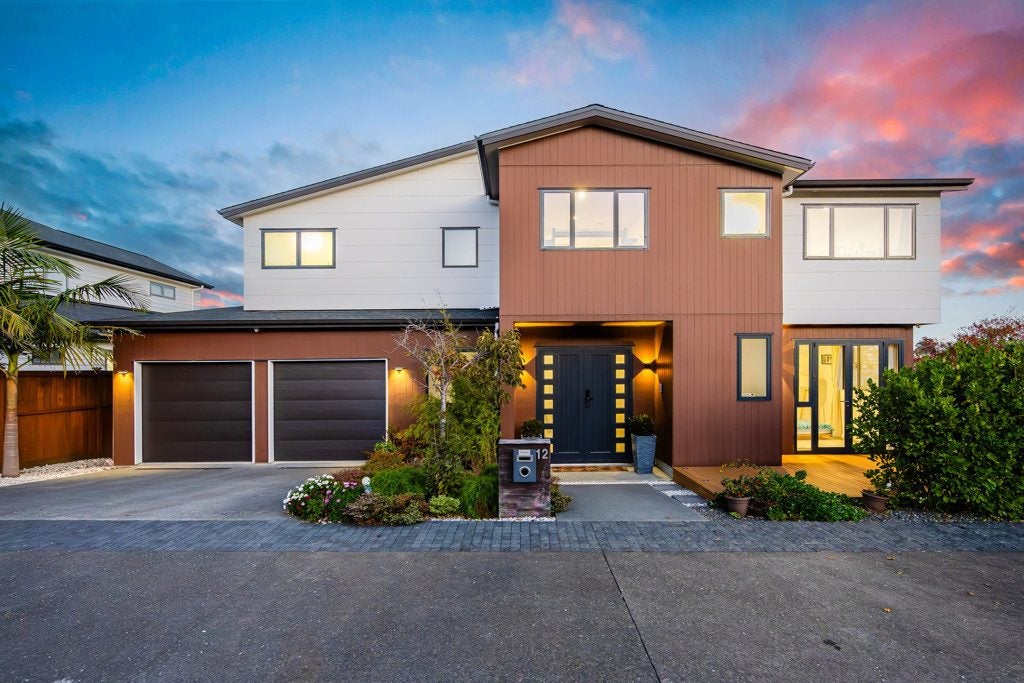 12 Shelby Place, Long Bay, Auckland - Carousel 2