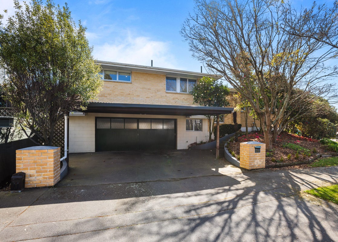 10 Highfield Place, Avonhead, Christchurch City, Canterbury - Carousel 1