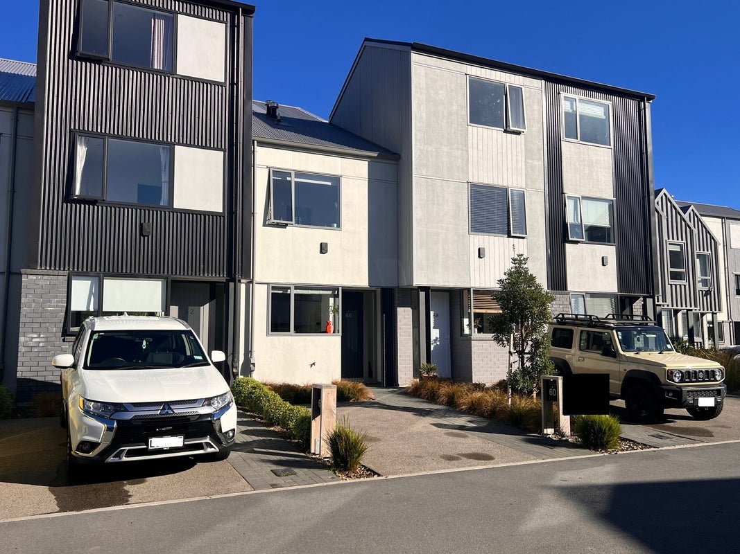 60 Ara Paiwhenua, Tawa, Wellington - Carousel 23