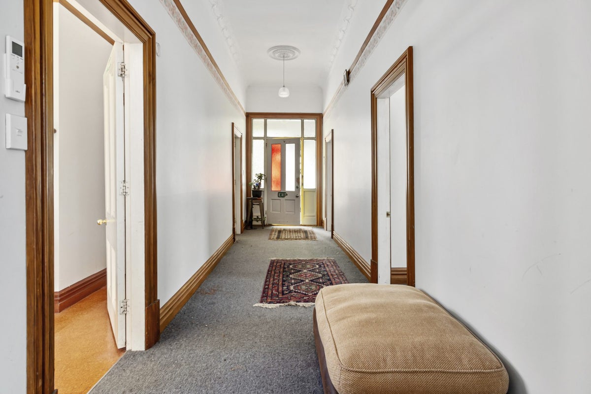 38 Devon Street, Aro Valley, Wellington - Carousel 2
