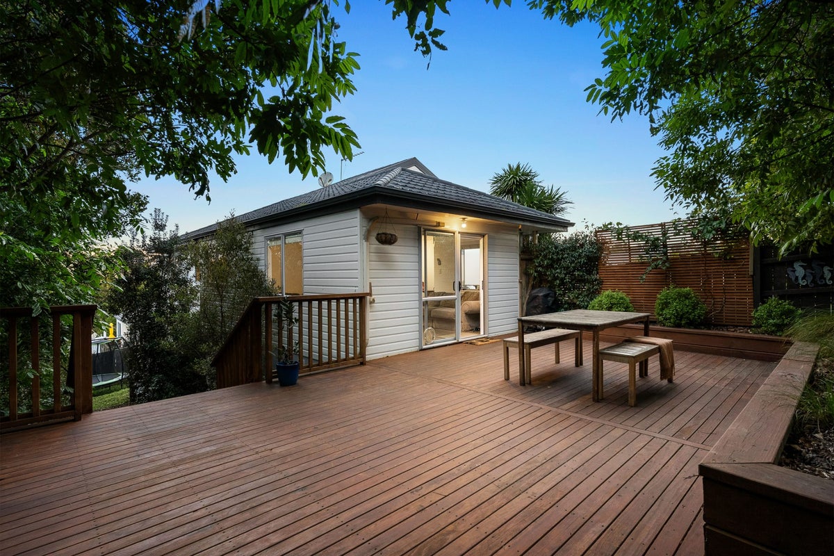 99 Kamara Road, Glen Eden, Auckland - Carousel 1