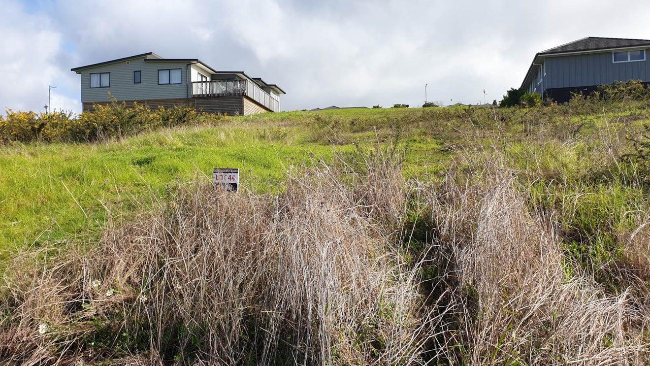13 Pinehurst Close, Kamo, Whangarei - Carousel 1