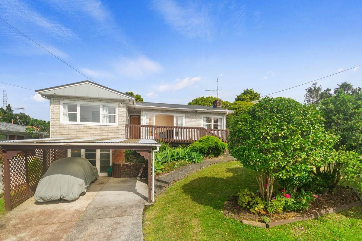 22 Merchant Avenue, Te Atatu South, Auckland - Carousel 1
