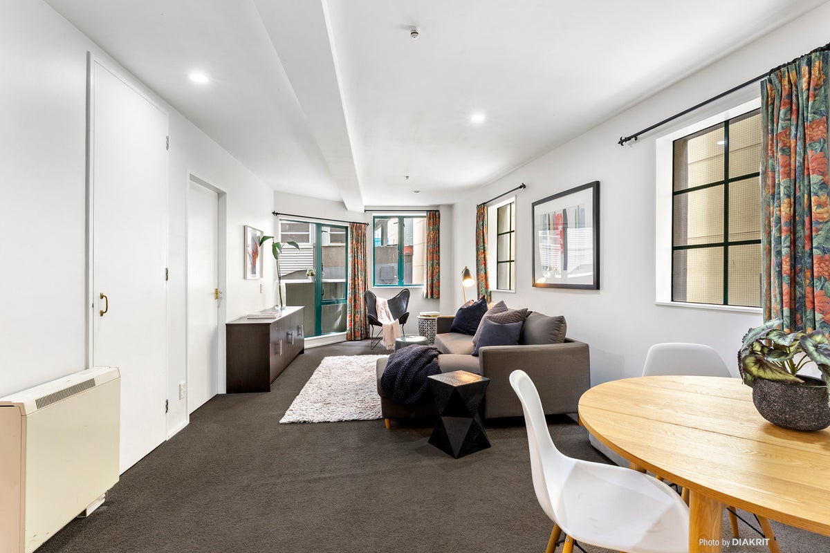 311/120 Courtenay Place, Te Aro, Wellington - Carousel 2