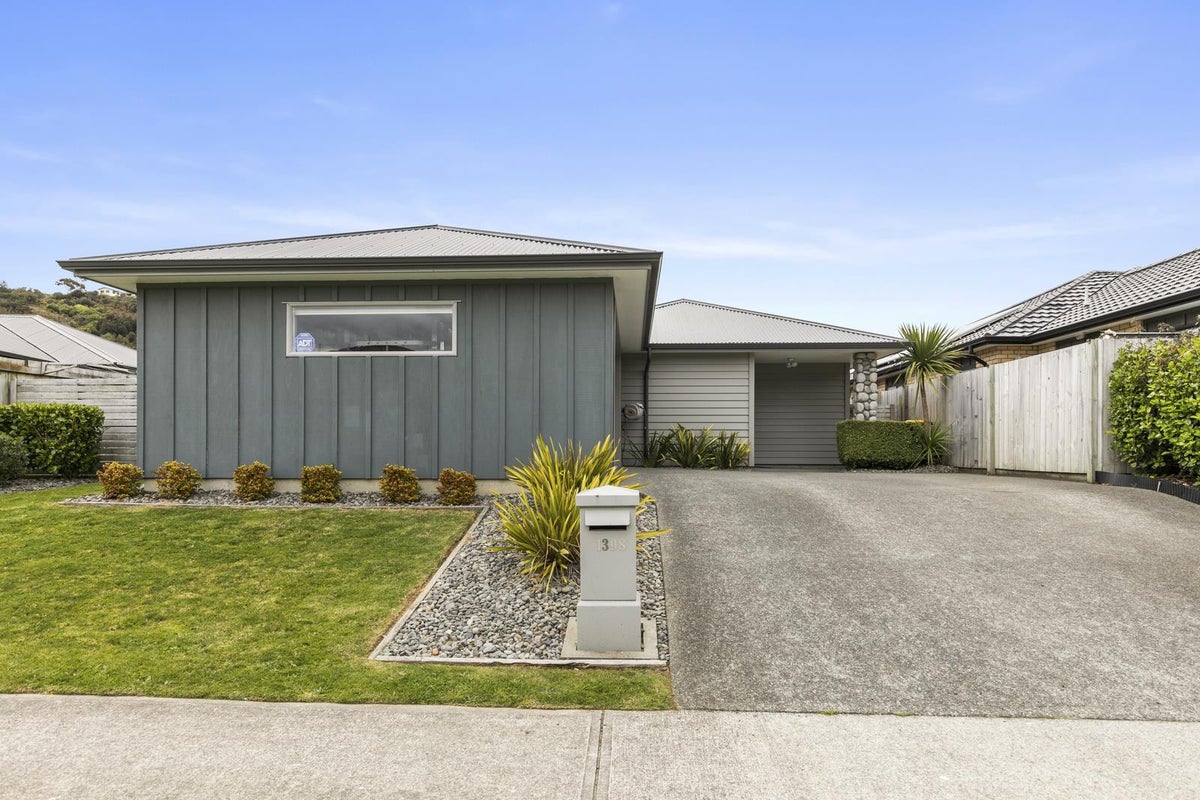 1398 High Street, Taita, Lower Hutt - Carousel 1