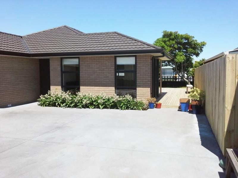 250A Mangorei Road, Merrilands, New Plymouth - Carousel 1