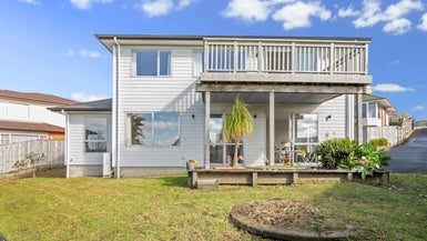 25A Te Atatu Road, Te Atatu South, Auckland - Carousel 1