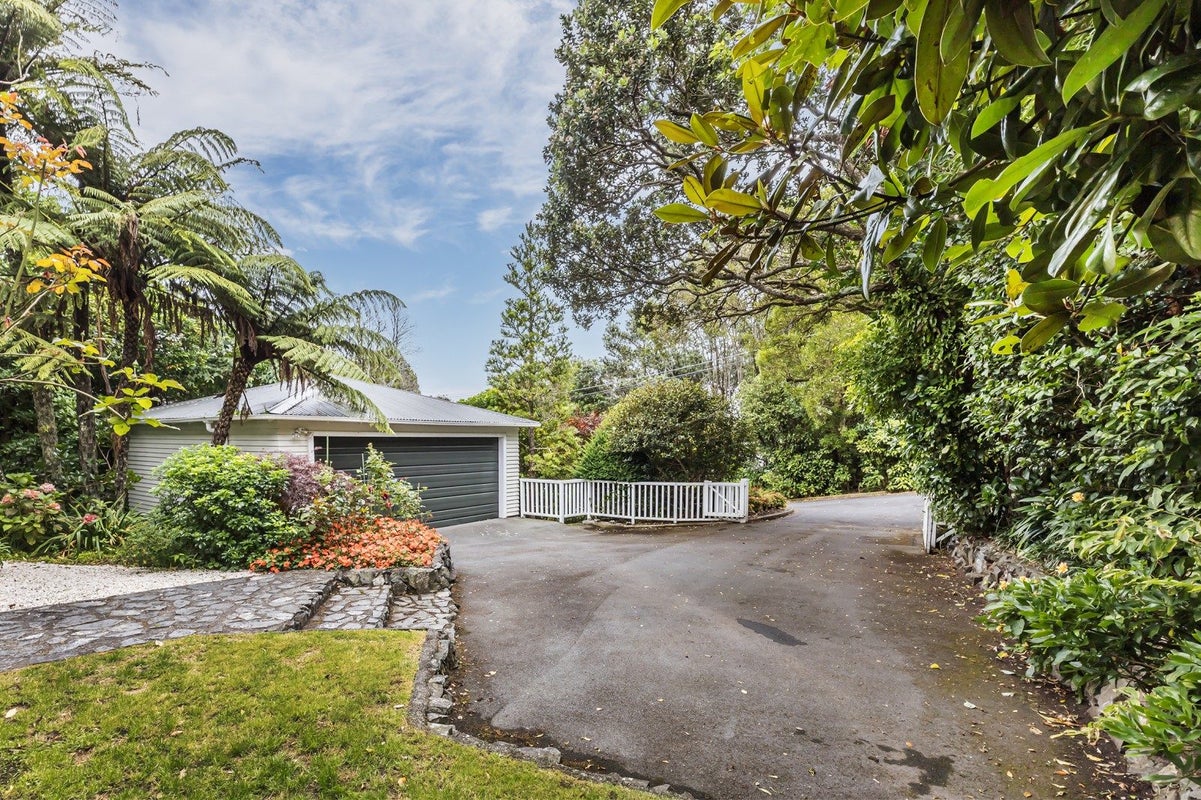 70 Messines Road, Karori, Wellington - Carousel 2
