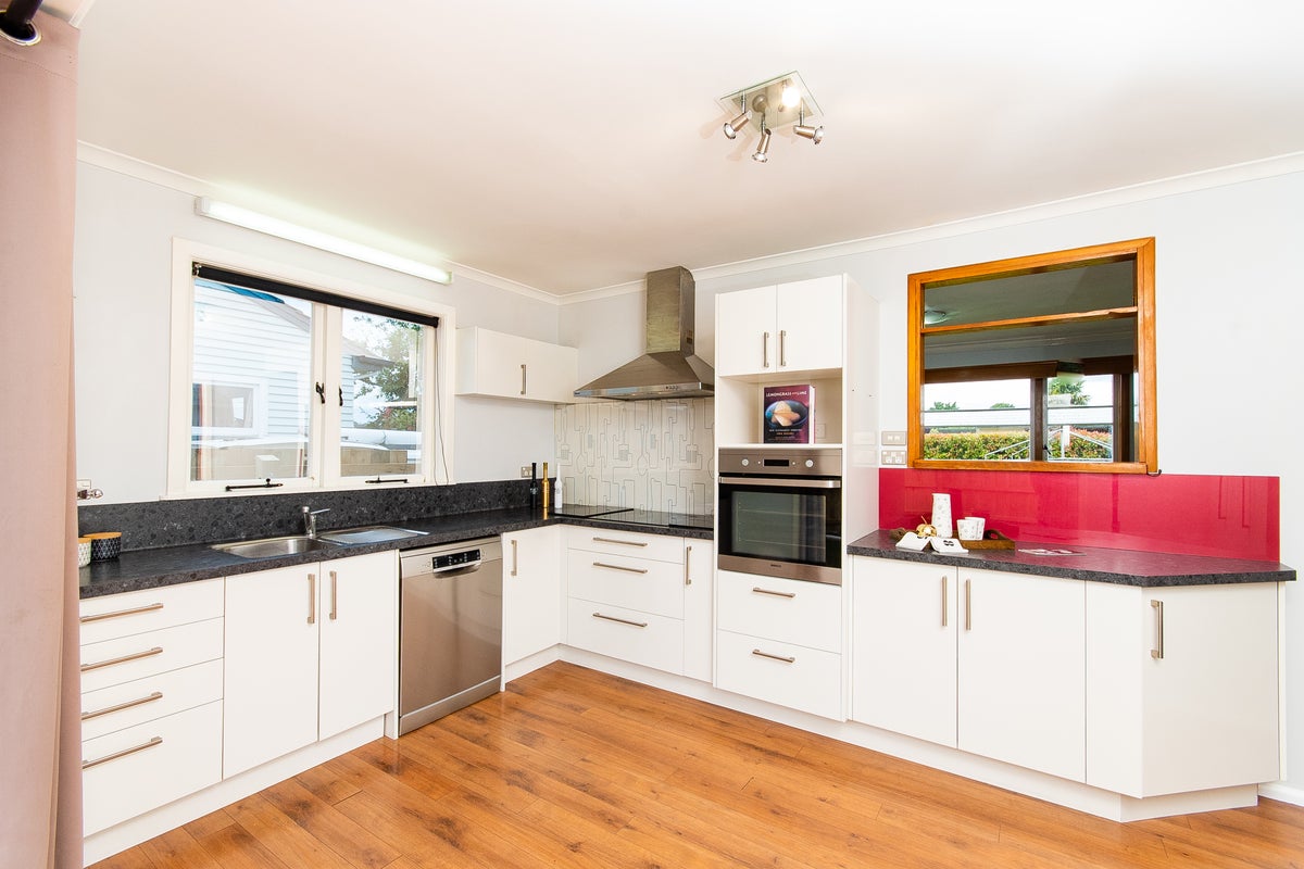 913 Wentworth Street, Raureka, Hastings - Carousel 2