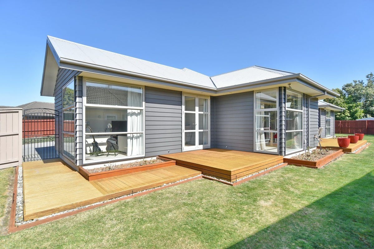 14 Bancroft Place, Parklands, Christchurch - Carousel 2