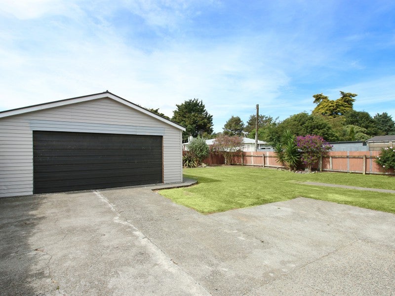 42 Highbury Avenue, Highbury, Palmerston North - Carousel 2