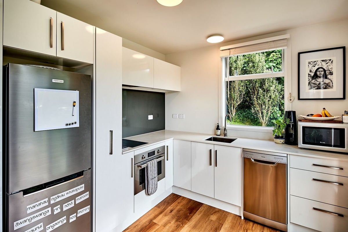 59 Cornford Street, Karori, Wellington - Carousel 2