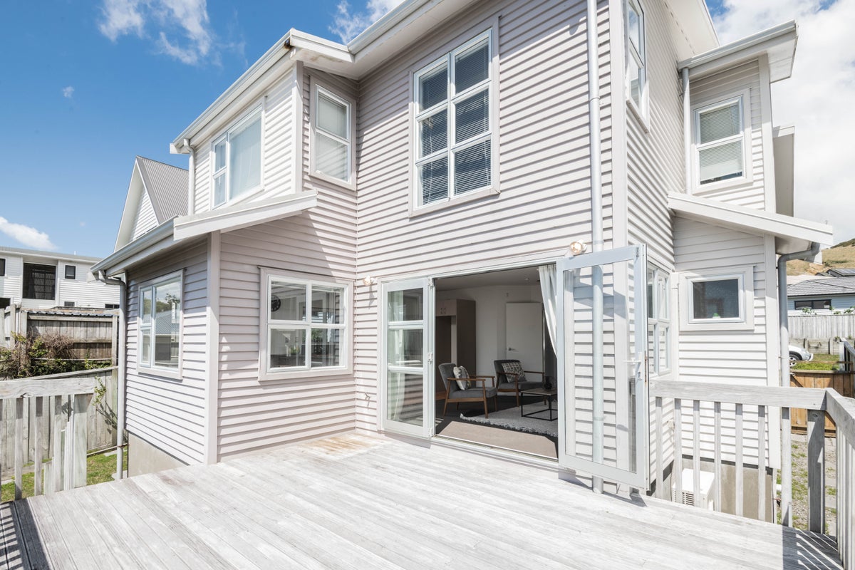 68 Waverton Terrace, Churton Park, Wellington - Carousel 1